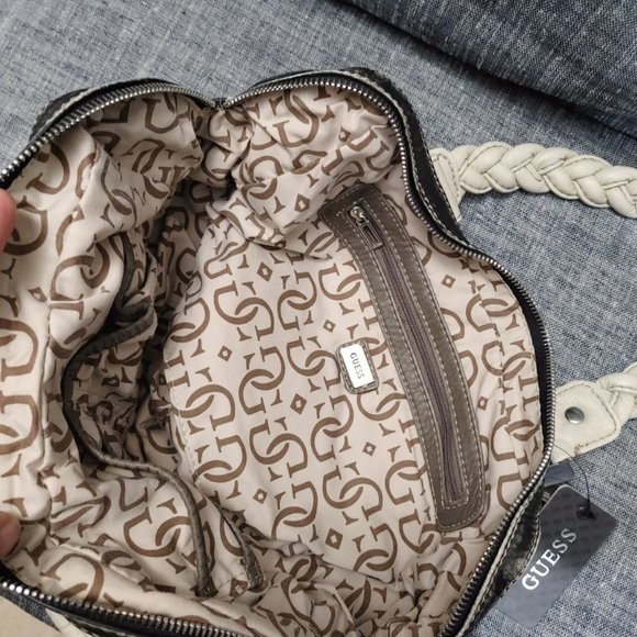 New with Tags Used Guess Bethany Purse Grey - Multi - A Fusion of Style and Prac - Picture 2 of 4